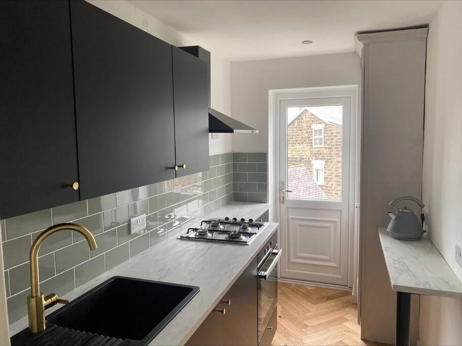 Dragon Parade Apartment Harrogate Kültér fotó